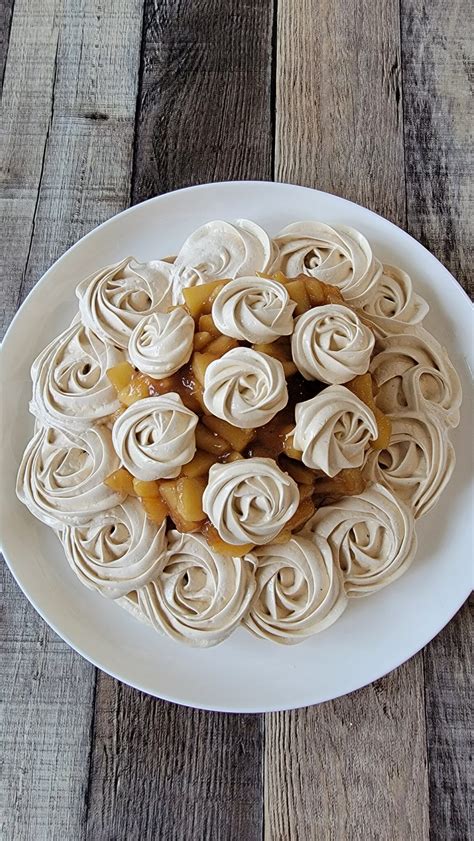 Brown Sugar Meringue With Apple Filling • Kosher Everyday