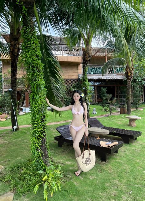 Hình Ảnh Gái Xinh Sexy Mặc Bikini Siêu Nóng Bỏng