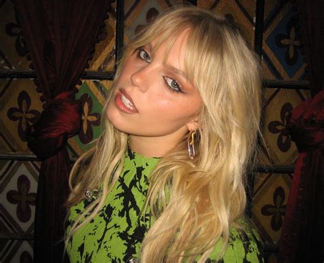 Reneé Rapp habló sobre su proceso para salir del clóset como gay