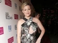 Naked Kathleen Robertson Added By Orionmichael
