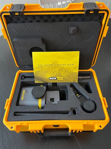 Unboxing the R3 Pro
