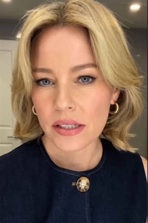 Sao phim Sex and the City có làn da trẻ đẹp ở tuổi nhờ làm việc này mỗi đêm