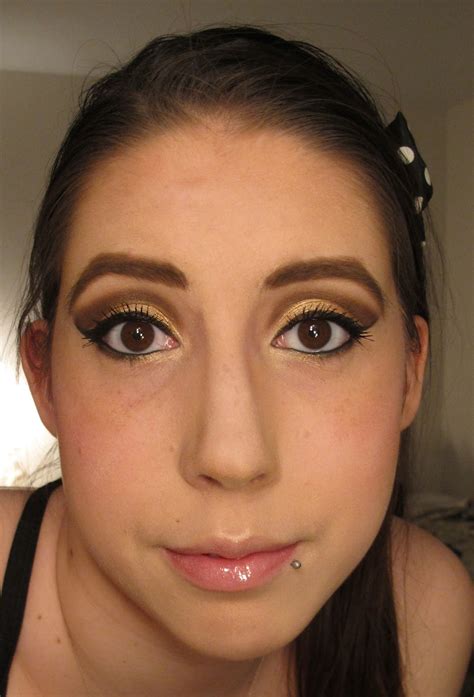 Steph Stud Makeup Cut Crease Using Urban Decay Naked Palette