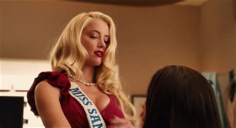 Naked Amber Heard In Machete Kills