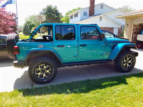Bikini Blue Jeep Wrangler Jl Off Road In The Mountains Artofit