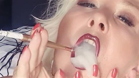 Worthy Smoking Dildo BJ Of Your Goddess With Filterless EVE S And Cigarette Holder