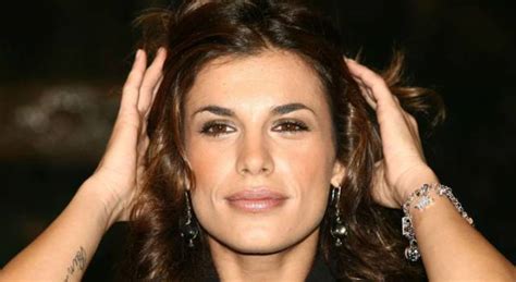 Elisabetta Canalis Fa Impazzire Instagram Le Sue Foto Per Intimissimi