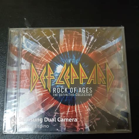 Def Leppard 2 Disc The Definitive Collection Cd Hobbies And Toys Music
