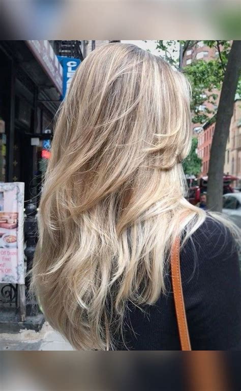 Honey Blonde Hair Inspo Not My Og Content Hair Highlights Honey Blonde Hair Blonde Hair