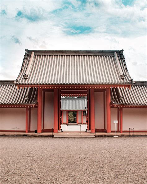 Kyoto Imperial Palace | Accidentally Wes Anderson