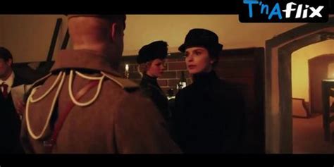 Emiliya Spivak Breasts Bikini Scene In Krylya Imperii Tnaflix