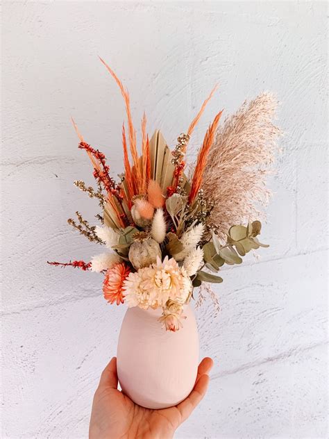 Diy Dried Flower Arrangement Dried Flowers Diy Creative Flower