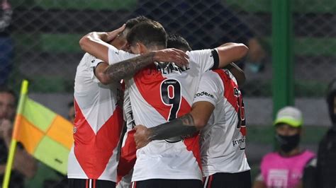 Mariana Brey deslumbró con una sensual bikini en Punta del Este Infobae