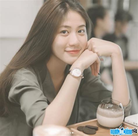 Hot girl Phạm Thùy Linh