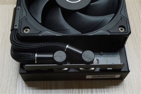 Comprehensive Review: The Sleek and Stylish Lian Li Hydroshift LCD 360S ...