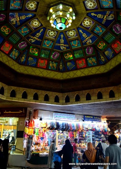 Oman Meandering In Mutrah Souq Lady And Her Sweet Escapes
