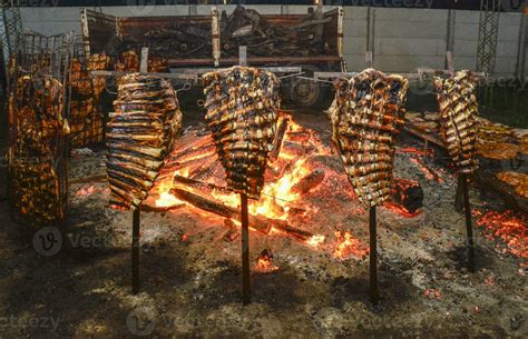 Cow ribs Barbecue, traditional Argentine cuisine 26482111 Stock Photo