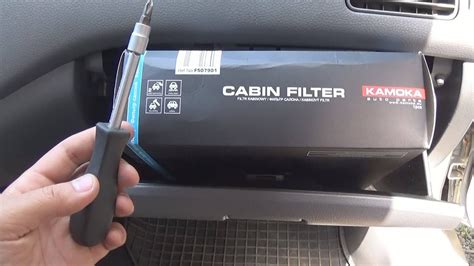Как поменять салонный фильтр на Mitsubishi Lancer 9 - YouTube