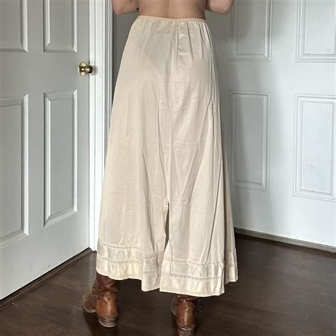 Vintage Gossard Artemis Nude Maxi Half Slip Depop