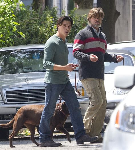 Brad Pitt Από sex symbol ένας μεσήλικας της διπλανής πόρτας Zappit