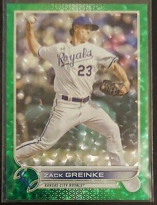 Zach Greinke 2022 Topps Update SP 89 499 Green Rainbow Foil Parallel