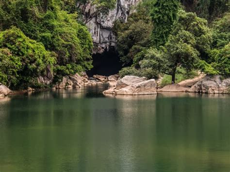 Exploring Laos: 5 Must-See Caves and Caverns - HubPages