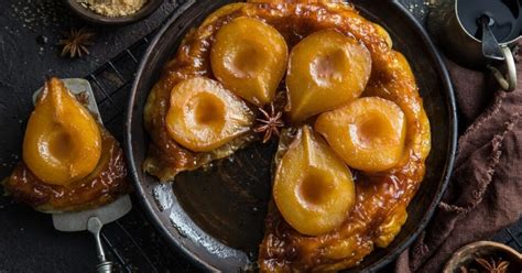 23 Easy Pear Desserts Theyll Love Insanely Good