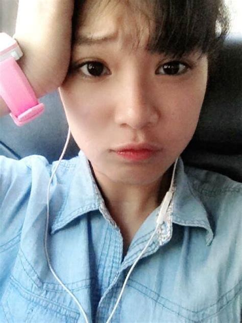 Hot girl Hoàng Yến Chibi quyến rũ với áo yếm nội y