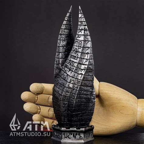 Коллекционная фигурка Чёрный Обелиск Dead Space 20 см - ATM