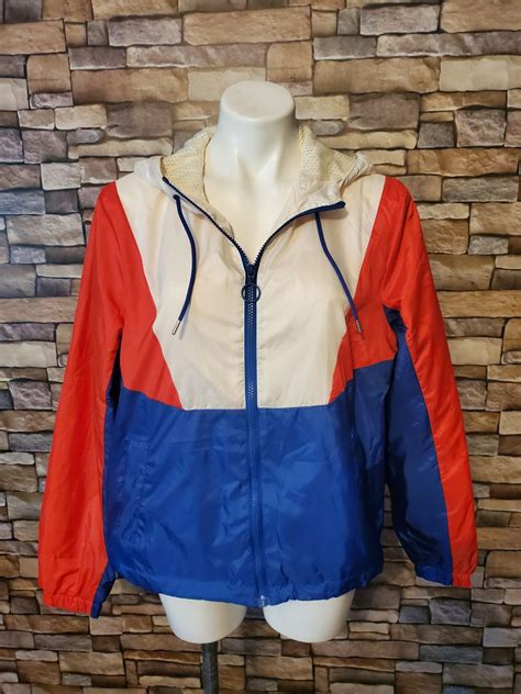 Residents divided as white pages/phone directories become digital only