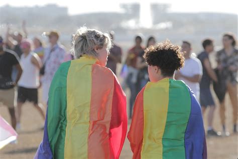 Comissão Da Câmara Aprova Projeto Que Proíbe Casamento Homoafetivo