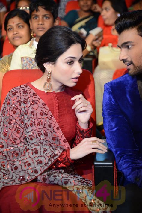 Tamil Actress Tamannaah Hot Images Galleries HD Images