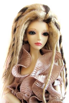 Reeva Wig Golden Blonde W Brown Size 7 8 Doll Peddlar