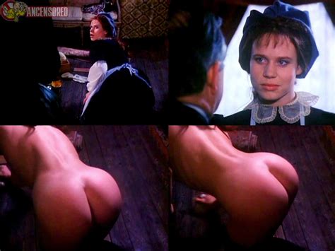 Naked Olivia Brunaux in Série rose