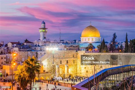 Cidade De Jerusalém Fotos - Foto de Cidade Velha De Jerusalém e mais fotos de stock de Jerusalém ...