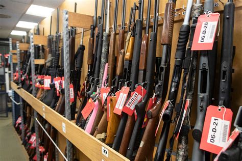 Buying items at a gun show Louisville requires specific steps 27