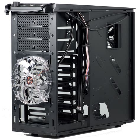 Первый взгляд: Корпус Thermaltake Element G