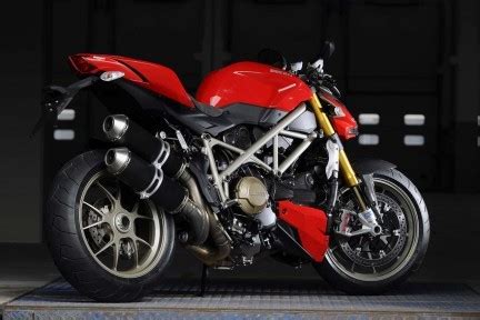 In Arrivo Le Super Naked Ducati Streetfighter E Streetfighter S