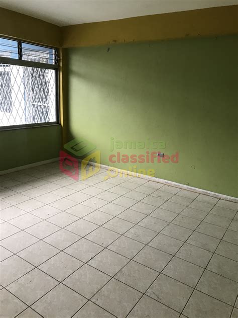 For Rent 350 Sq Ft Officeshop Space Half Way Tree Half Way Tree