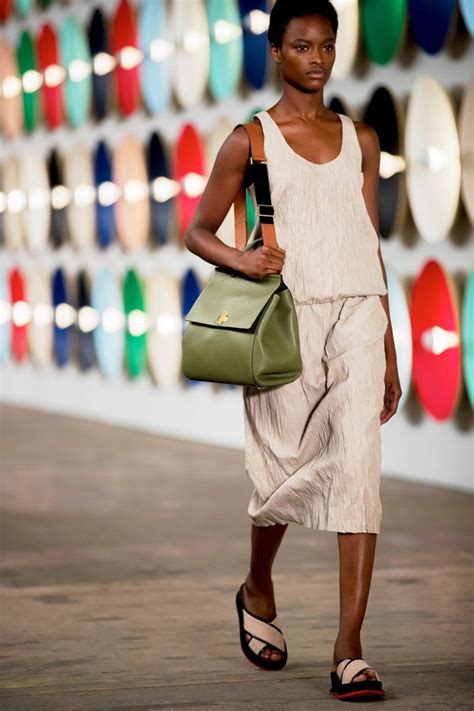 BOSS Women NY Fashion Week 2016 | Damenmode online, Damen bekleidung ...