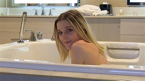 Summer Vacation Hot Tub Of Men And Girls Clips4sale