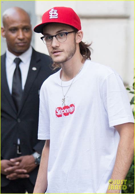 Celine Dion Grabs Dinner With Son Rene Charles Angelil In Paris Photo