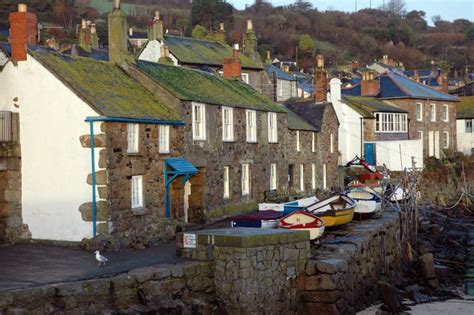 Mousehole Harbour Cottages | Cornwall Guide