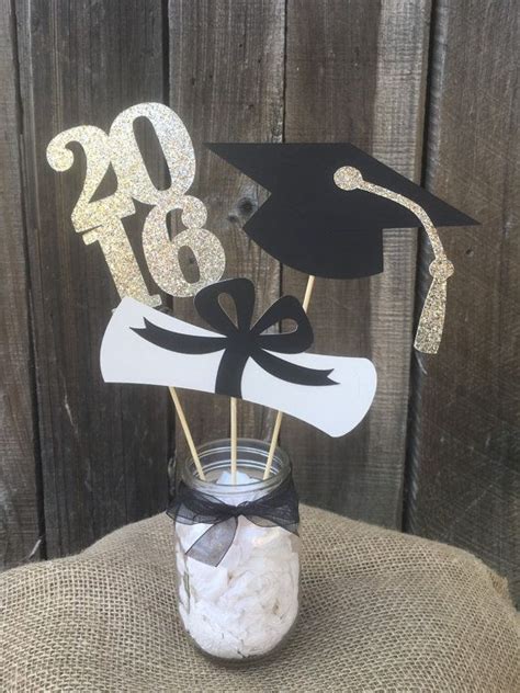 Centros De Mesa Fáciles Adornos Decoración Para Graduación 2023