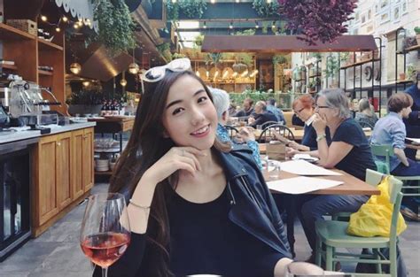 Hot girl sinh năm 1994 Người nổi tiếng sang chảnh người sexy hết nấc