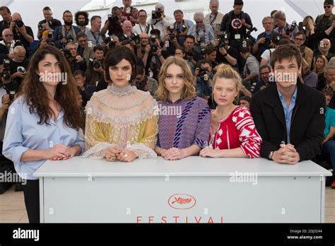 STEPHANIE DI GUSTO SOKO LILY ROSE DEPP MELANIE THIERRY GASPARD