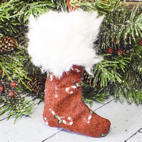 How to Make Mini Christmas Stocking Ornaments - Sew Very Crafty
