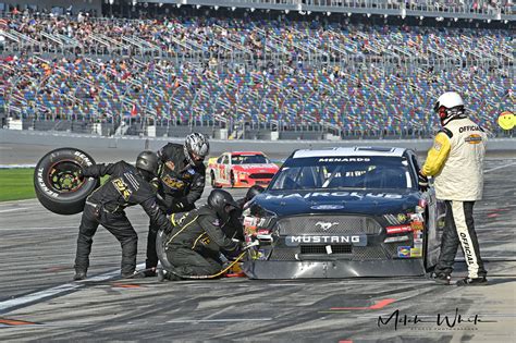 RECAP/PHOTOS: Greg Van Alst Pulls Off Emotional Upset In ARCA Menards