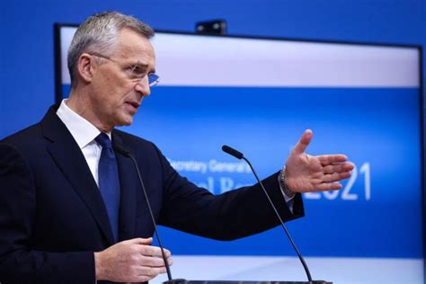 Stoltenberg Afirma Que Ucrania Tiene Derecho A Defenderse Y Golpear Objetivos Militares En Rusia