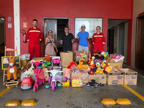 Bombeiros de Nova Petrópolis recebem mais de 300 brinquedos Jornal O